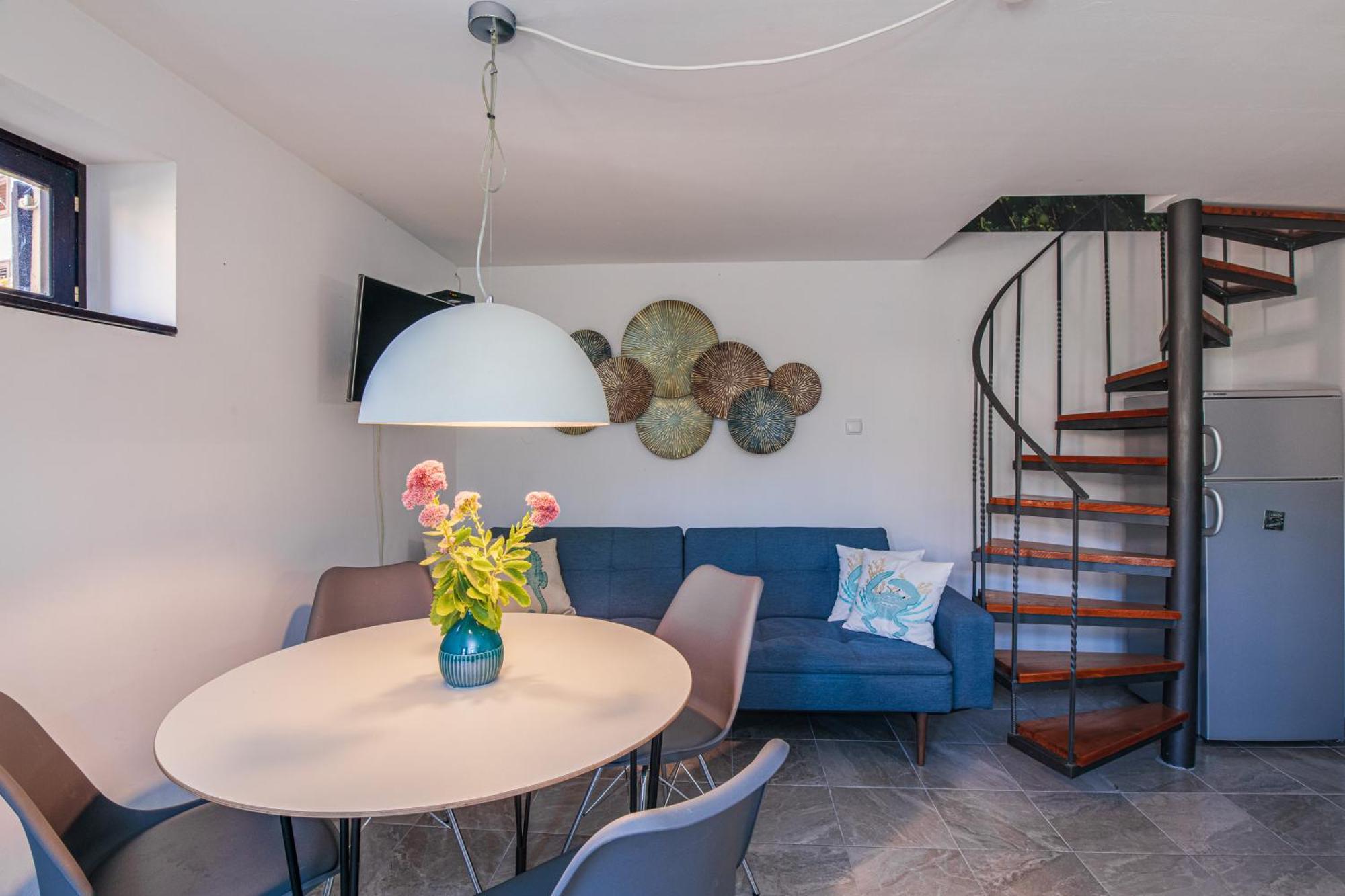 Apartments Lina Vrh  エクステリア 写真