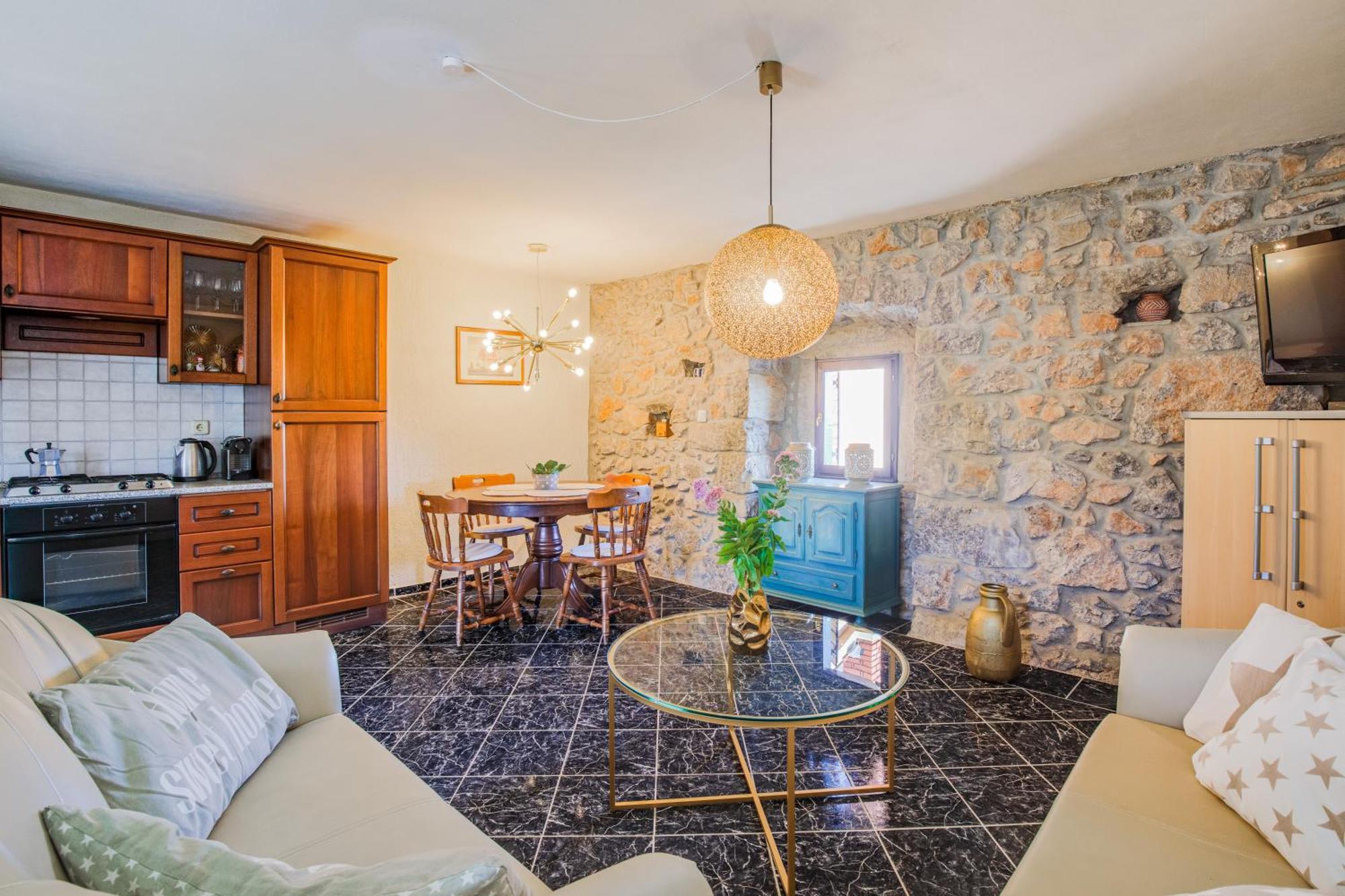 Apartments Lina Vrh  エクステリア 写真